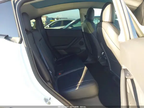 7SAYGDEE9NF453443 2022 TESLA MODEL Y - Image 8