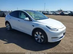 7SAYGDEE9NF461252 2022 TESLA MODEL Y