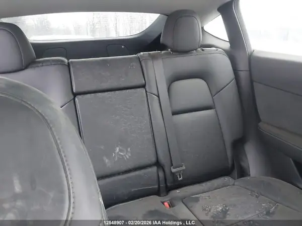 7SAYGDEE9NF468976 2022 TESLA MODEL Y - Image 8