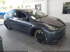 7SAYGDEE9NF480139 2022 TESLA MODEL Y