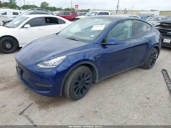 7SAYGDEE9NF480853 2022 TESLA MODEL Y - Image 2