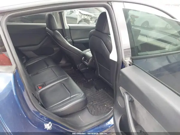 7SAYGDEE9NF480853 2022 TESLA MODEL Y - Image 8
