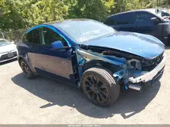 7SAYGDEE9NF481792 2022 TESLA MODEL Y