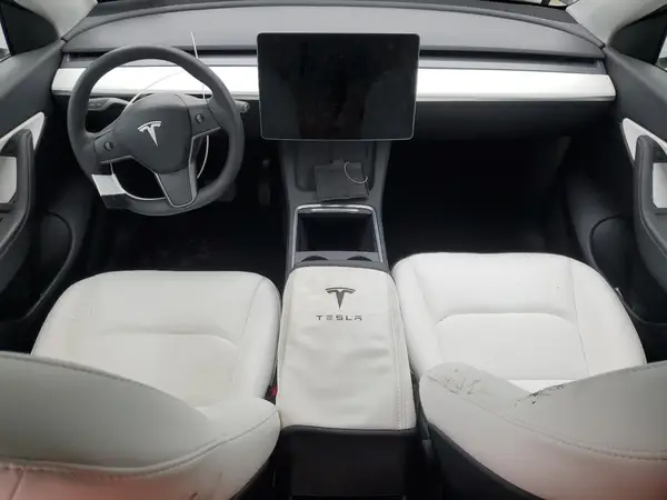 7SAYGDEE9NF498768 2022 TESLA MODEL Y - Image 8