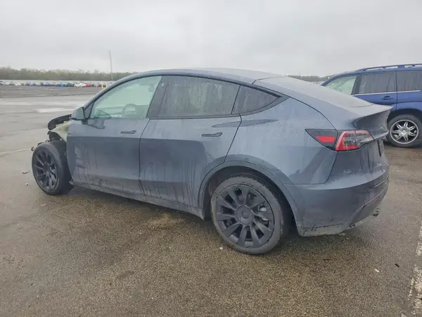 7SAYGDEE9NF512992 2022 TESLA MODEL Y - Image 2