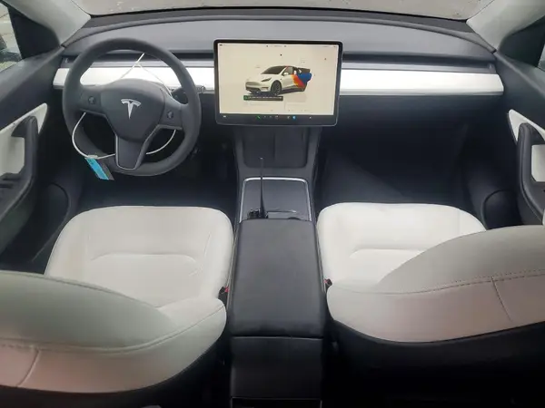 7SAYGDEE9NF512992 2022 TESLA MODEL Y - Image 8