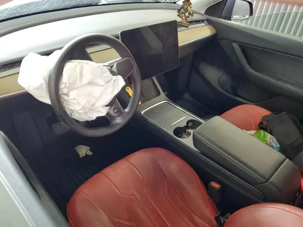 7SAYGDEE9NF513074 2022 TESLA MODEL Y - Image 8