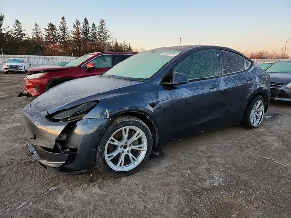 7SAYGDEE9NF532191 2022 TESLA MODEL Y - Image 1
