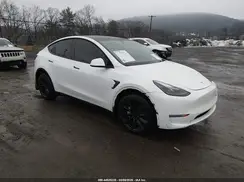 7SAYGDEE9NF540999 2022 TESLA MODEL Y
