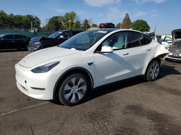 7SAYGDEE9NF548598 2022 TESLA MODEL Y - Image 1