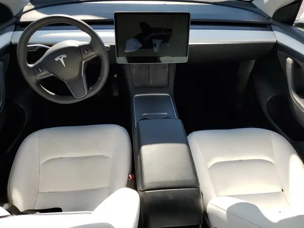 7SAYGDEE9NF548598 2022 TESLA MODEL Y - Image 8