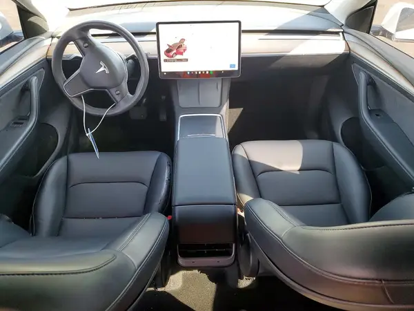 7SAYGDEE9NF557902 2022 TESLA MODEL Y - Image 8