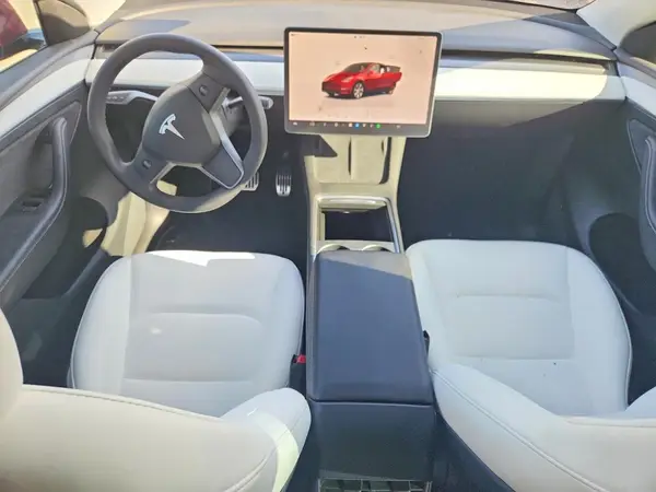 7SAYGDEE9NF558225 2022 TESLA MODEL Y - Image 8