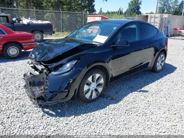 7SAYGDEE9NF558340 2022 TESLA MODEL Y - Image 2