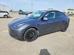 7SAYGDEE9NF569774 2022 TESLA MODEL Y