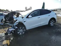 7SAYGDEE9NF576272 2022 TESLA MODEL Y