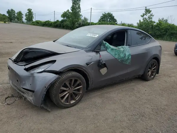 7SAYGDEE9NF576501 2022 TESLA MODEL Y - Image 1