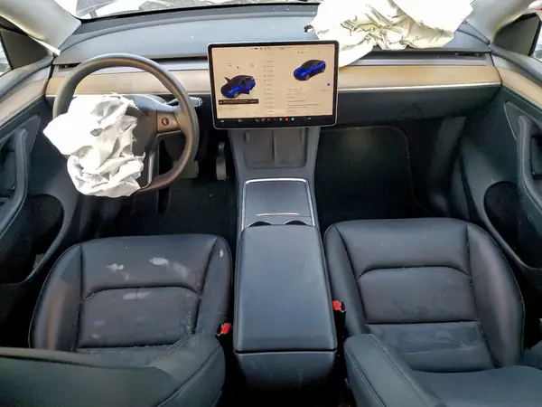 7SAYGDEE9PA025579 2023 TESLA MODEL Y - Image 8