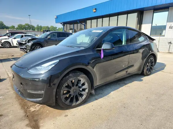 7SAYGDEE9PA028644 2023 TESLA MODEL Y - Image 1