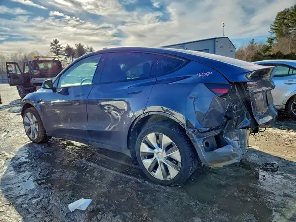 7SAYGDEE9PA034251 2023 TESLA MODEL Y - Image 2
