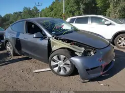 7SAYGDEE9PA034329 2023 TESLA MODEL Y