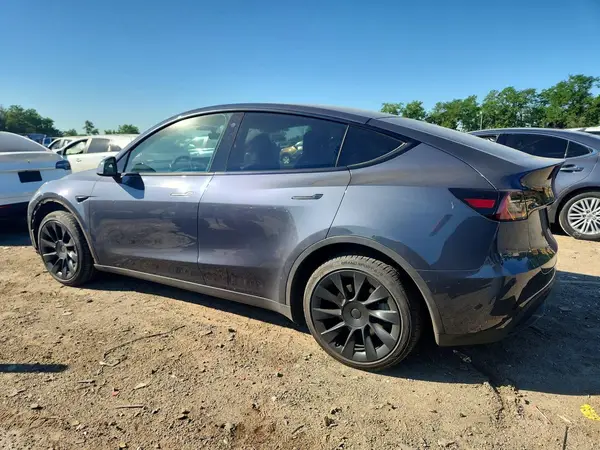 7SAYGDEE9PA034654 2023 TESLA MODEL Y - Image 2