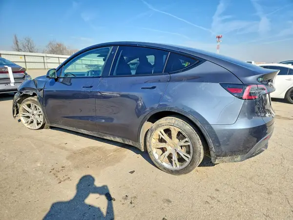 7SAYGDEE9PA035951 2023 TESLA MODEL Y - Image 2