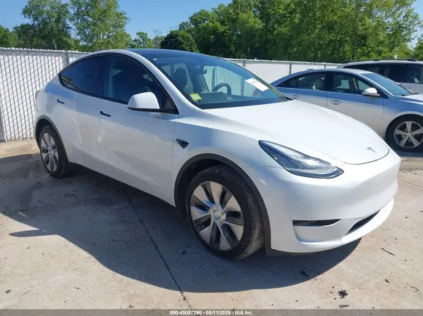 7SAYGDEE9PA038140 2023 TESLA MODEL Y - Image 1