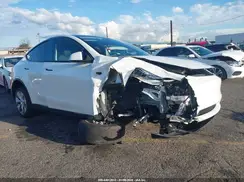 7SAYGDEE9PA043063 2023 TESLA MODEL Y
