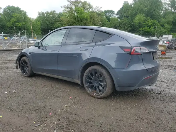 7SAYGDEE9PA043340 2023 TESLA MODEL Y - Image 2