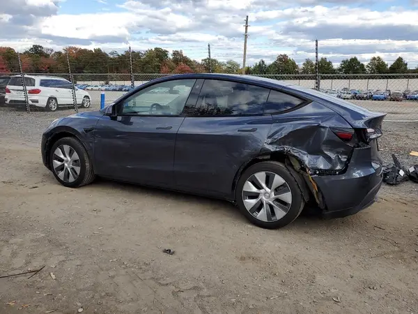 7SAYGDEE9PA045993 2023 TESLA MODEL Y - Image 2