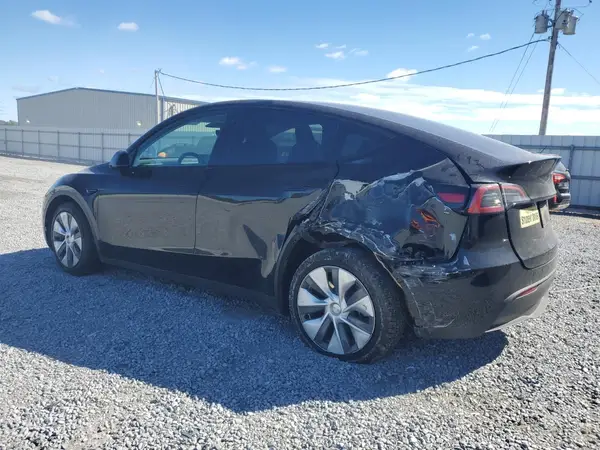 7SAYGDEE9PA059635 2023 TESLA MODEL Y - Image 2