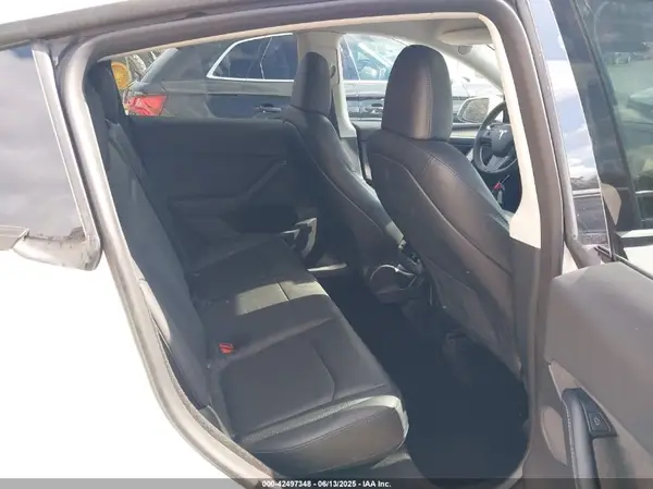 7SAYGDEE9PA060896 2023 TESLA MODEL Y - Image 8
