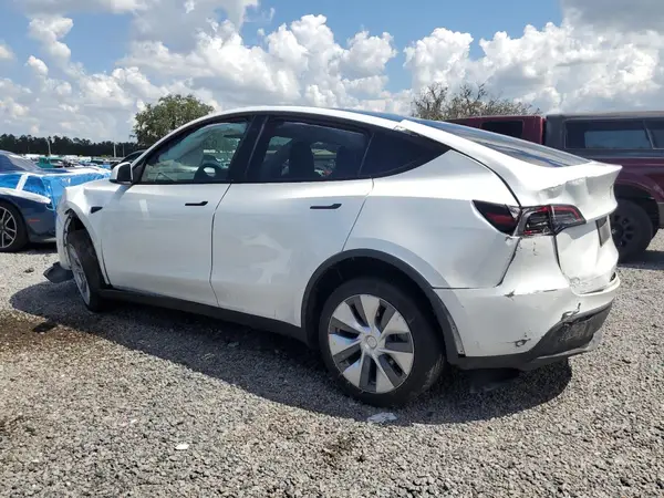 7SAYGDEE9PA069310 2023 TESLA MODEL Y - Image 2
