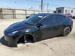 7SAYGDEE9PA073857 2023 TESLA MODEL Y