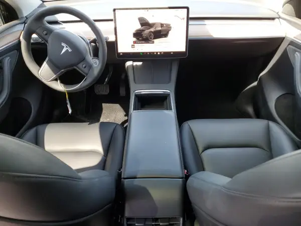 7SAYGDEE9PA073857 2023 TESLA MODEL Y - Image 8