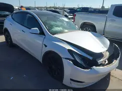 7SAYGDEE9PA076306 2023 TESLA MODEL Y