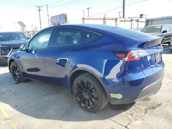 7SAYGDEE9PA077875 2023 TESLA MODEL Y - Image 2