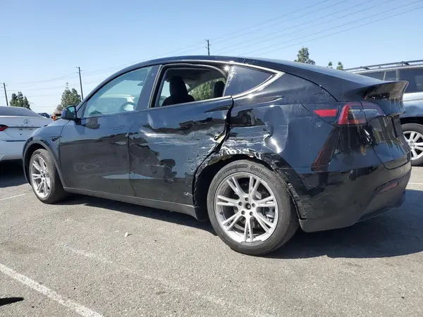7SAYGDEE9PA080811 2023 TESLA MODEL Y - Image 2