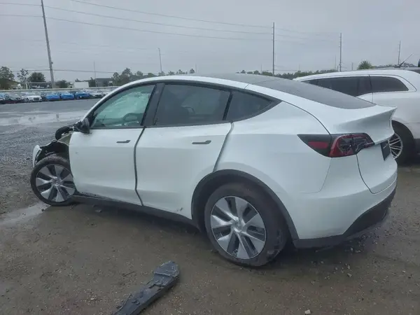 7SAYGDEE9PA082462 2023 TESLA MODEL Y - Image 2