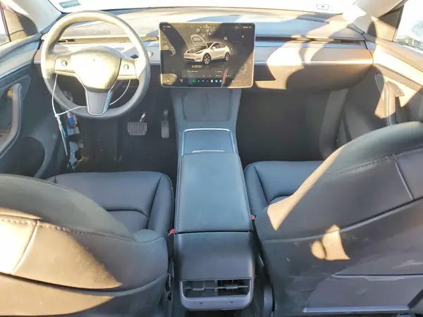 7SAYGDEE9PA087760 2023 TESLA MODEL Y - Image 8