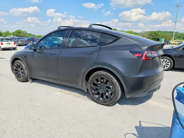 7SAYGDEE9PA090710 2023 TESLA MODEL Y - Image 2
