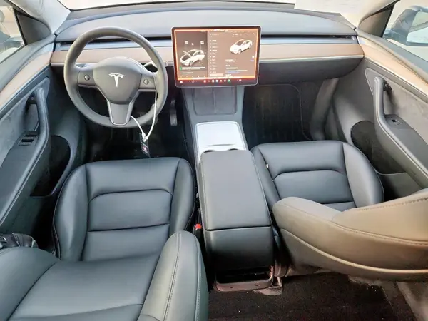 7SAYGDEE9PA093459 2023 TESLA MODEL Y - Image 8