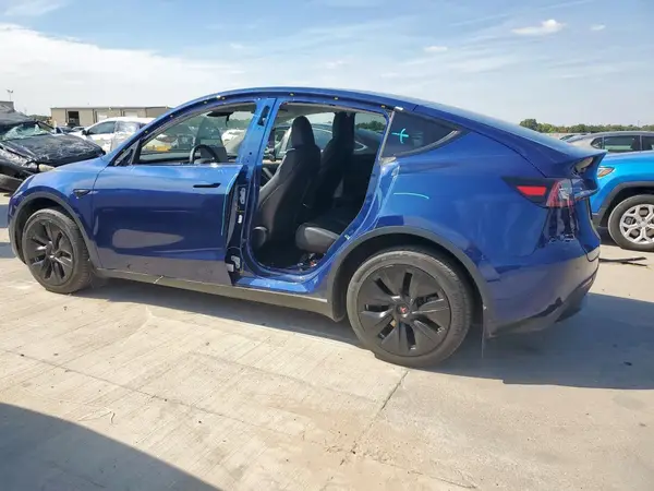7SAYGDEE9PA097155 2023 TESLA MODEL Y - Image 2