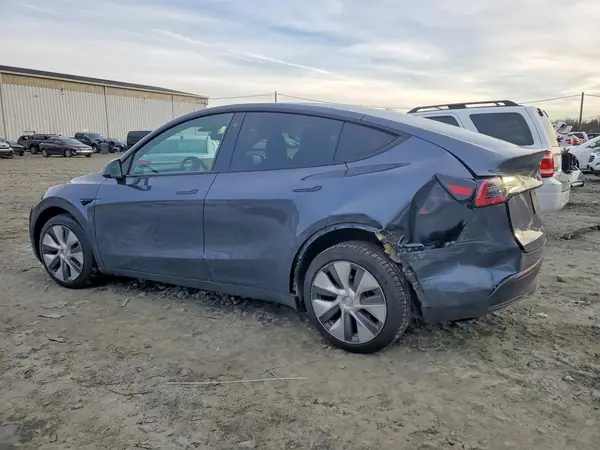 7SAYGDEE9PA097625 2023 TESLA MODEL Y - Image 2