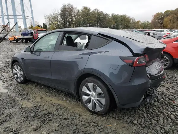 7SAYGDEE9PA100524 2023 TESLA MODEL Y - Image 2