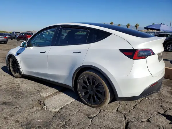 7SAYGDEE9PA106114 2023 TESLA MODEL Y - Image 2