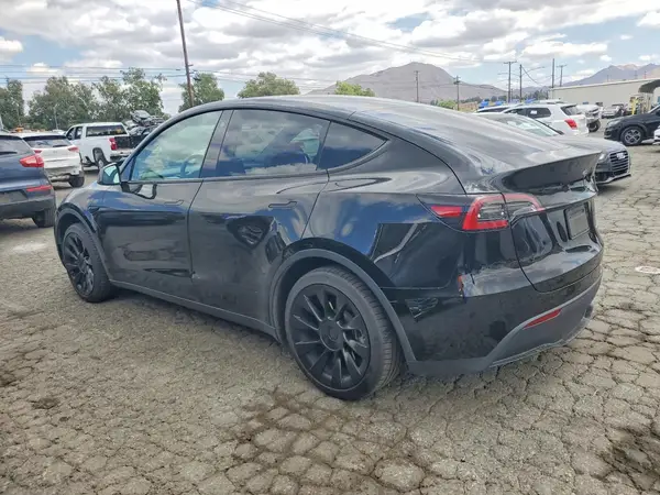 7SAYGDEE9PA109949 2023 TESLA MODEL Y - Image 2
