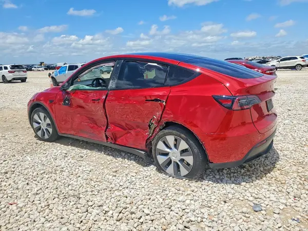 7SAYGDEE9PA112589 2023 TESLA MODEL Y - Image 2