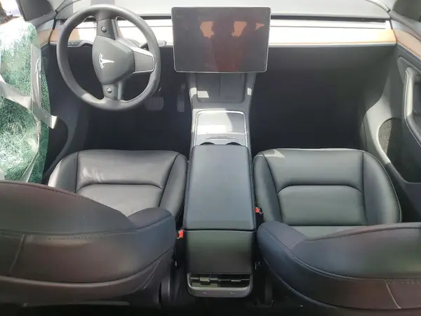 7SAYGDEE9PA112589 2023 TESLA MODEL Y - Image 8